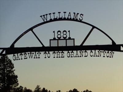 Super 8 By Wyndham Williams West Route 66 - Grand Canyon Area Exteriör bild