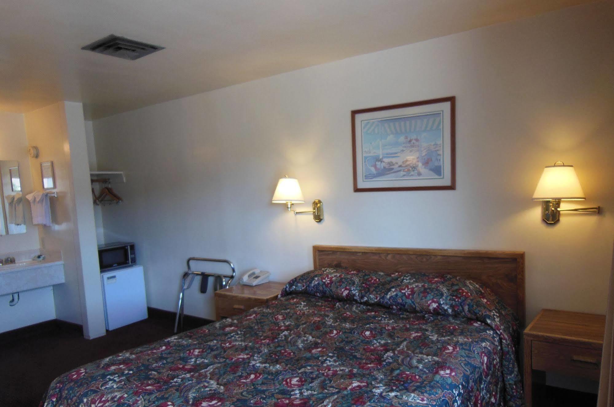 Super 8 By Wyndham Williams West Route 66 - Grand Canyon Area Exteriör bild