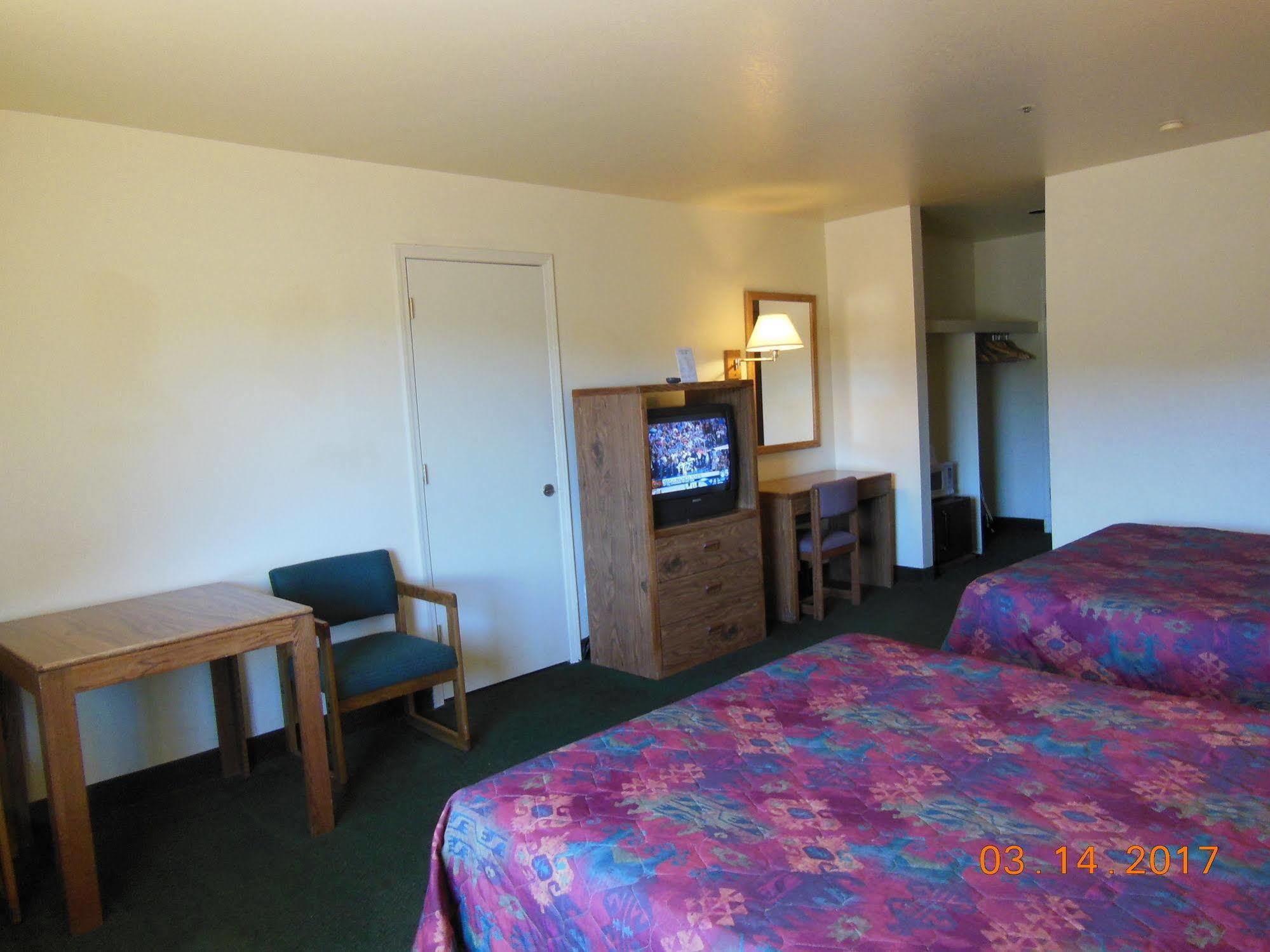 Super 8 By Wyndham Williams West Route 66 - Grand Canyon Area Exteriör bild