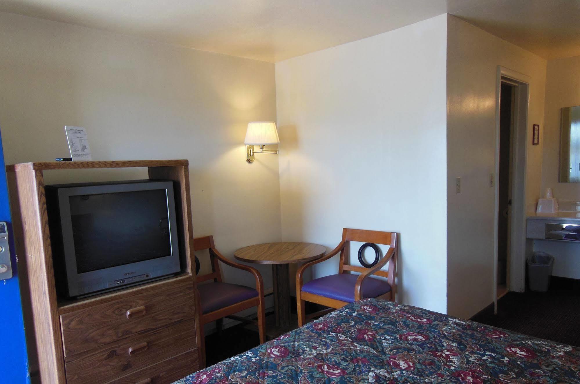 Super 8 By Wyndham Williams West Route 66 - Grand Canyon Area Exteriör bild