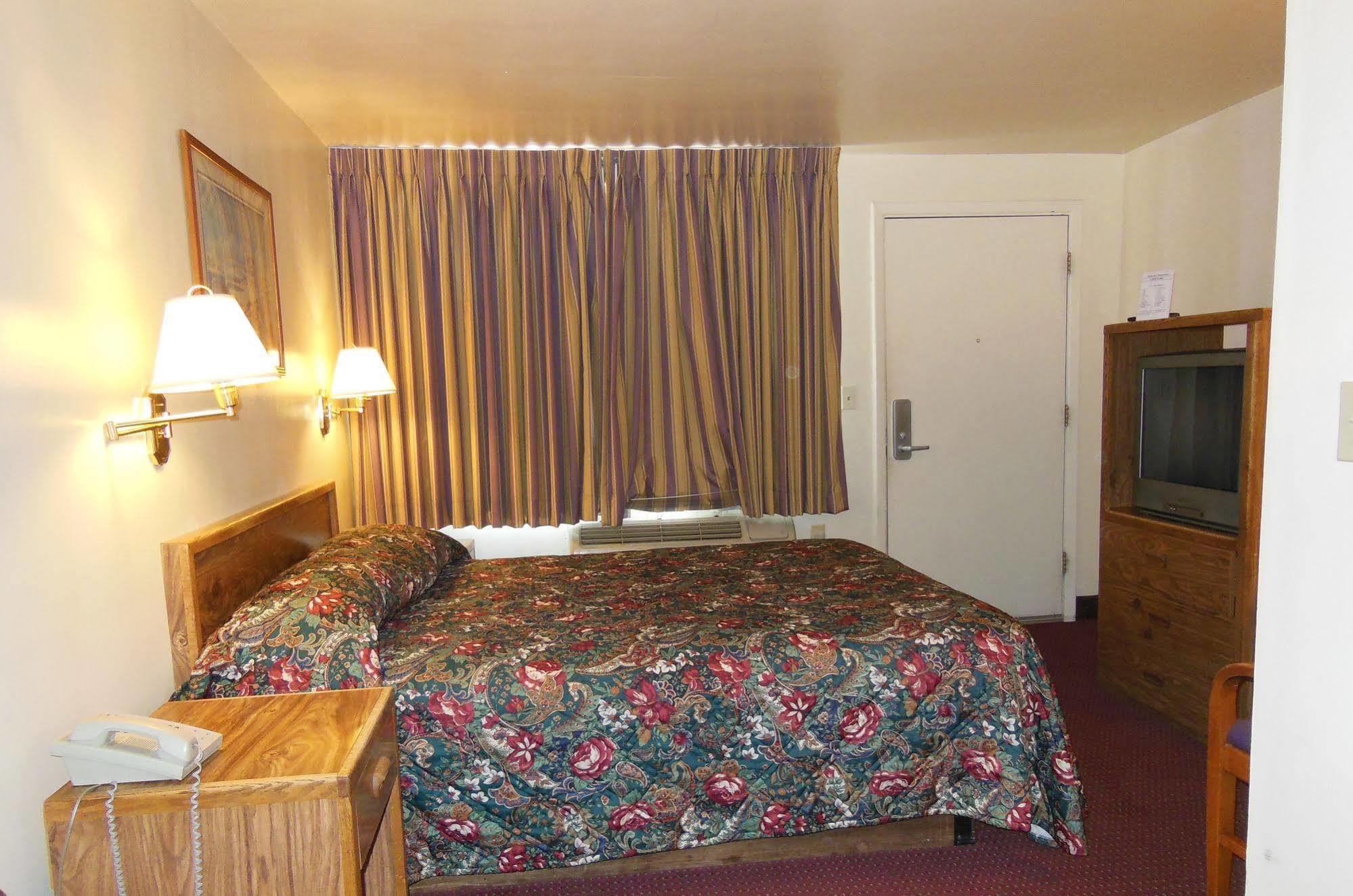 Super 8 By Wyndham Williams West Route 66 - Grand Canyon Area Exteriör bild